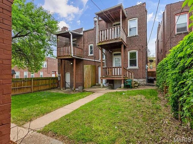 2901 Sidney Street, St Louis, MO 63104