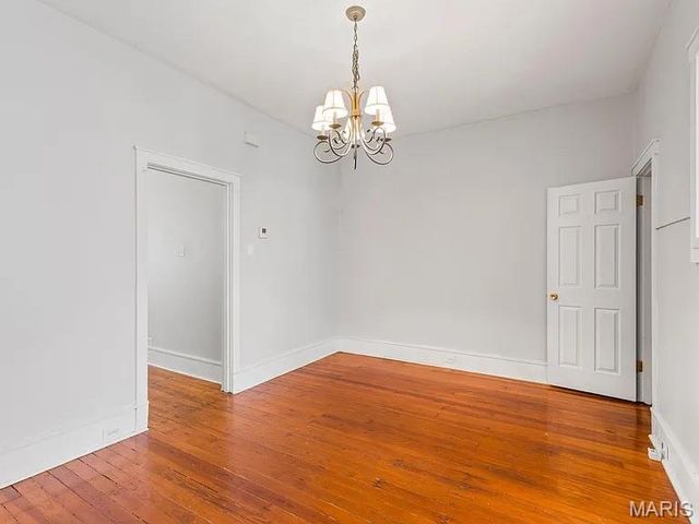 2901 Sidney Street, St Louis, MO 63104