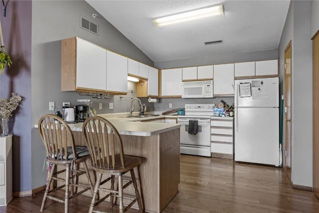 2614 Triple Crown Lane 11, Iowa City, IA 52240