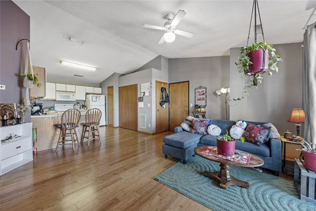 2614 Triple Crown Lane 11, Iowa City, IA 52240