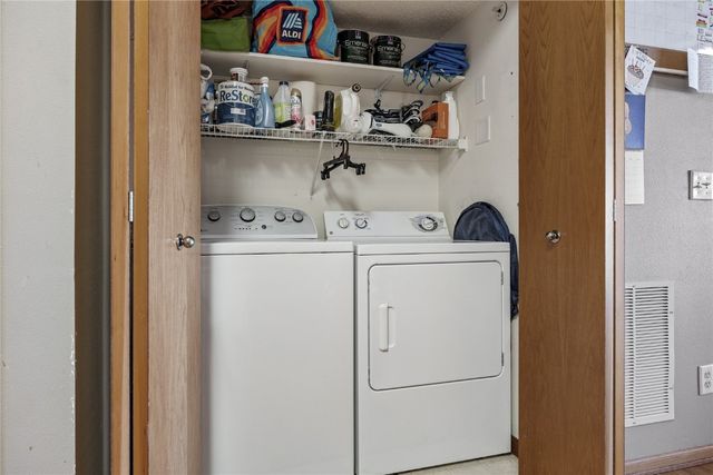 2614 Triple Crown Lane 11, Iowa City, IA 52240