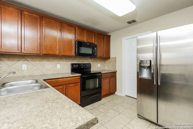 11846 SILVER COINS, San Antonio, TX 78254