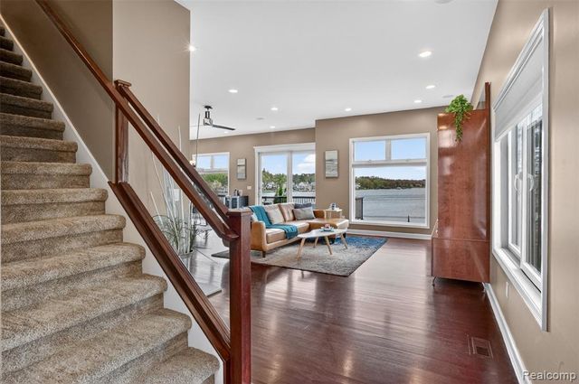 3071 School Lake Drive, Brighton, MI 48114