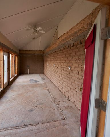 5 Yucca Lane, Moriarty, NM 87035