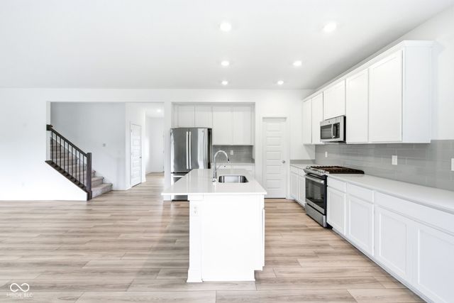 992 Kendrick Street, Greenwood, IN 46143