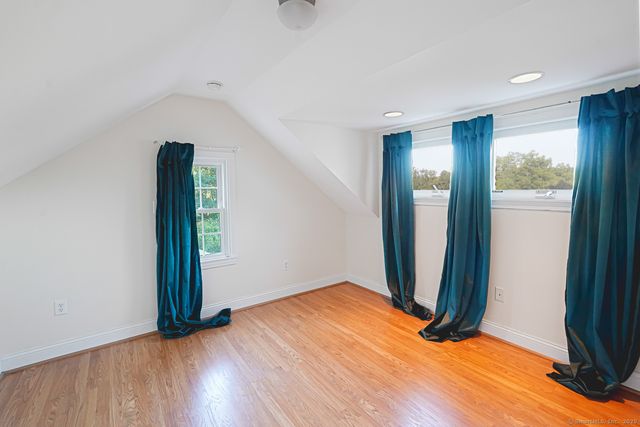35 Lakewood Circle North, Manchester, CT 06040