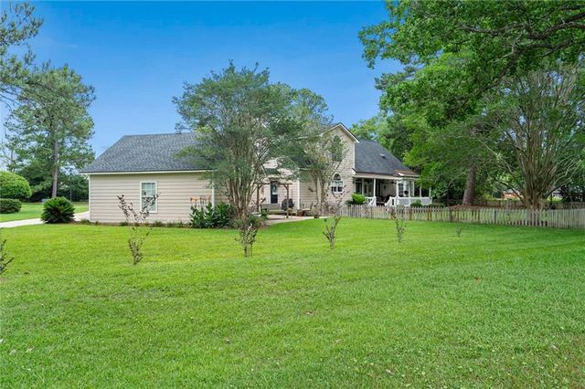 3820 St Andrews Lane W, Mobile, AL 36693