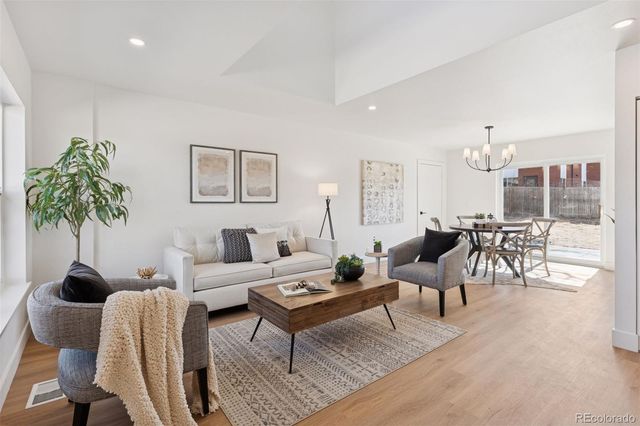 1434 W Lake Avenue, Littleton, CO 80120