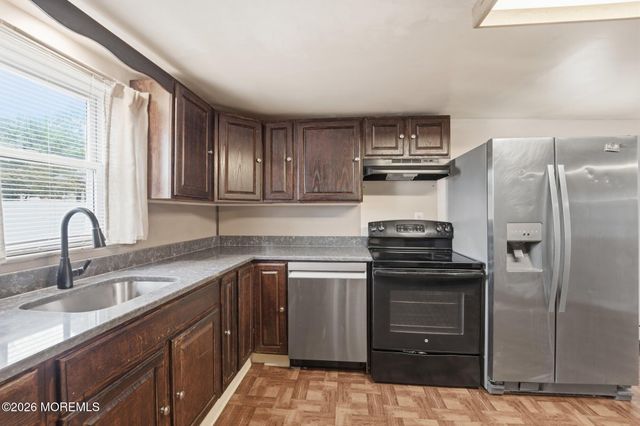 90 Fulton Street, Keyport, NJ 07735