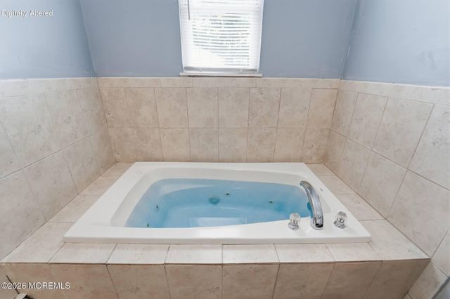 90 Fulton Street, Keyport, NJ 07735