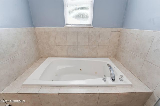 90 Fulton Street, Keyport, NJ 07735