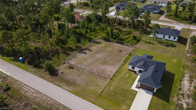 929 Danube ST, Lehigh Acres, FL 33974