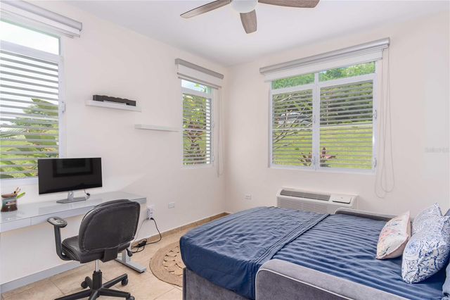 180 PALMAS DRIVE 8-A, Humacao, PR 00791