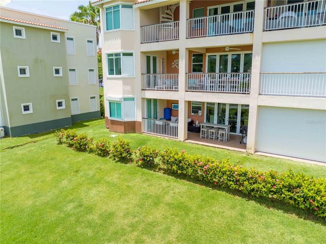 180 PALMAS DRIVE 8-A, Humacao, PR 00791