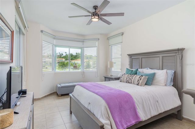 180 PALMAS DRIVE 8-A, Humacao, PR 00791