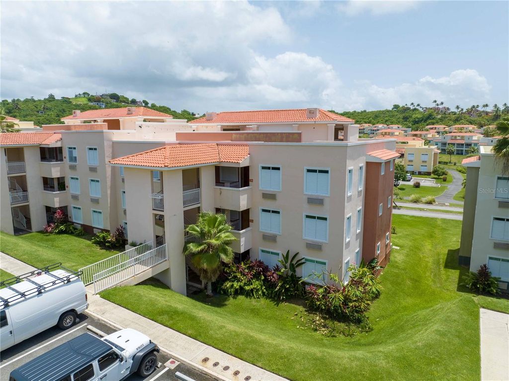 180 PALMAS DRIVE 8-A, Humacao, PR 00791