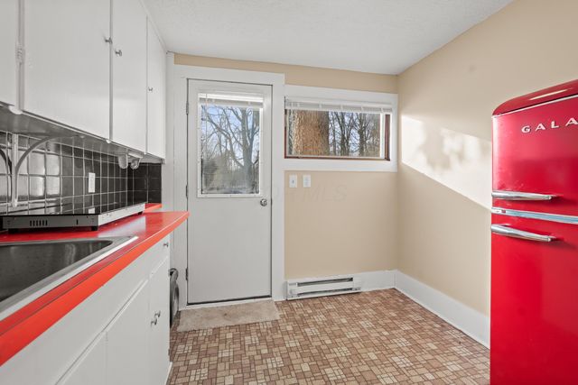 250 E Main Street, New London, OH 44851