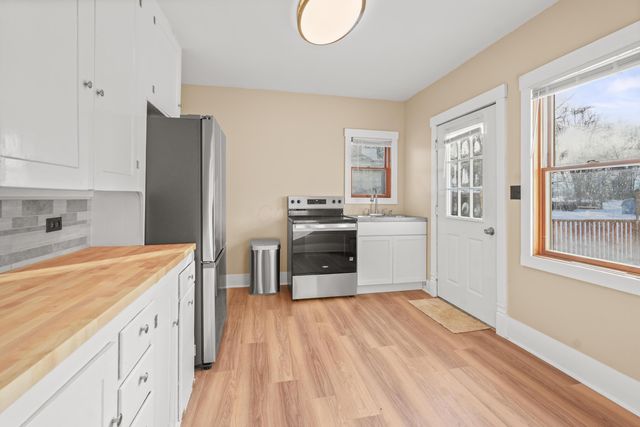 250 E Main Street, New London, OH 44851