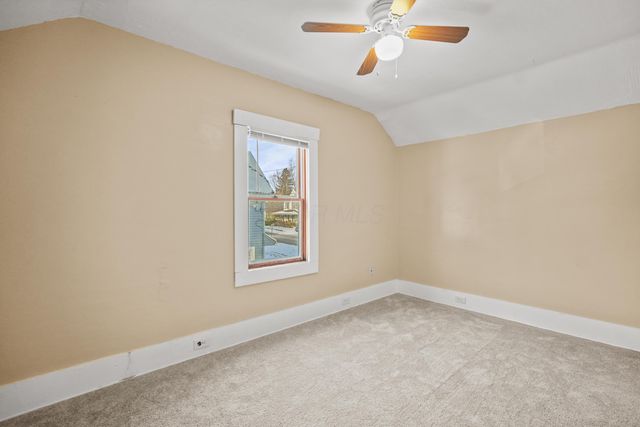 250 E Main Street, New London, OH 44851