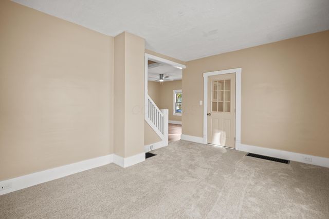 250 E Main Street, New London, OH 44851