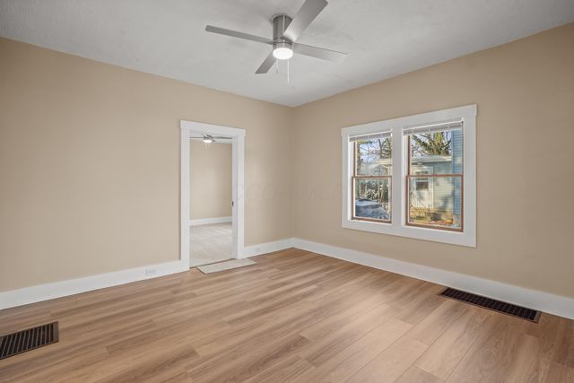 250 E Main Street, New London, OH 44851