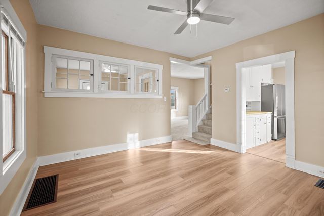 250 E Main Street, New London, OH 44851