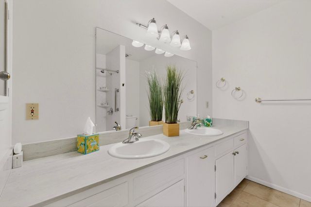 7005 Del Oso Court NE, Albuquerque, NM 87109