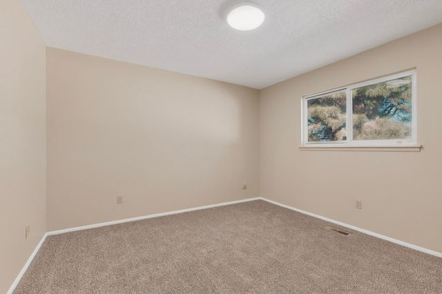 7005 Del Oso Court NE, Albuquerque, NM 87109