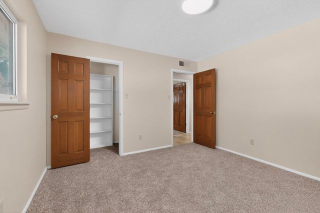 7005 Del Oso Court NE, Albuquerque, NM 87109