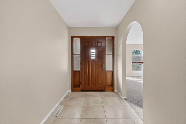 7005 Del Oso Court NE, Albuquerque, NM 87109