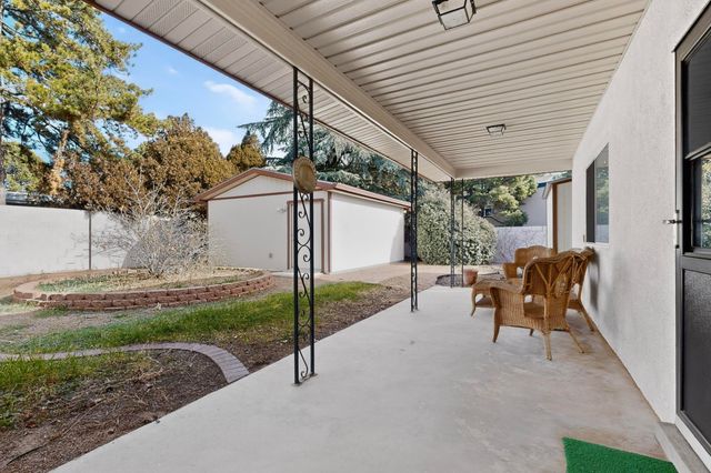 7005 Del Oso Court NE, Albuquerque, NM 87109