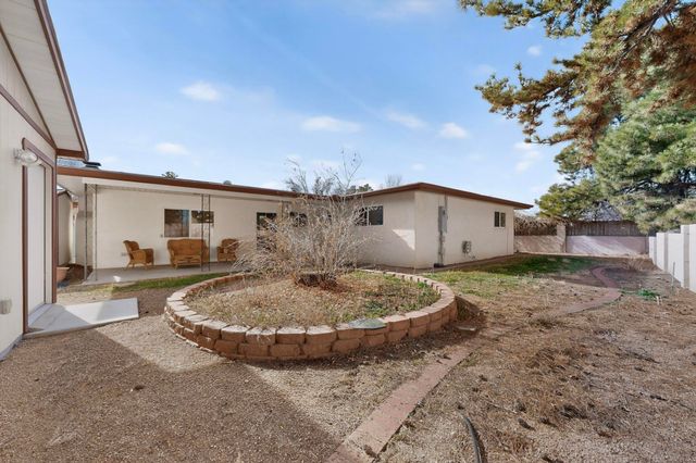 7005 Del Oso Court NE, Albuquerque, NM 87109