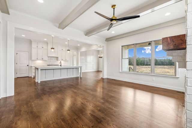 1900 Martha Washington Way, Murfreesboro, TN 37130