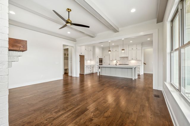 1900 Martha Washington Way, Murfreesboro, TN 37130