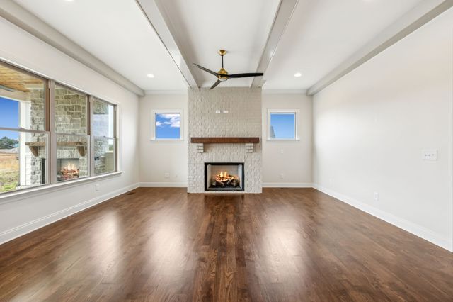 1900 Martha Washington Way, Murfreesboro, TN 37130