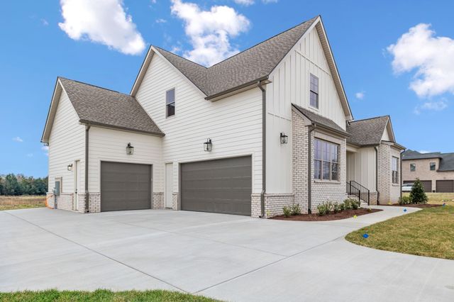 1900 Martha Washington Way, Murfreesboro, TN 37130