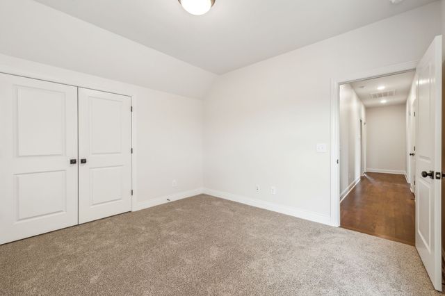 1900 Martha Washington Way, Murfreesboro, TN 37130