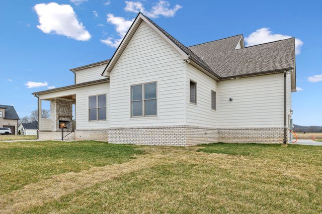 1900 Martha Washington Way, Murfreesboro, TN 37130