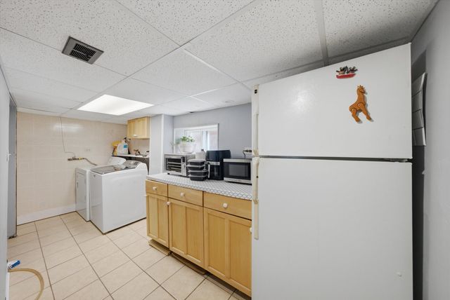 122 S 21st Avenue, Maywood, IL 60153