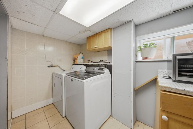 122 S 21st Avenue, Maywood, IL 60153