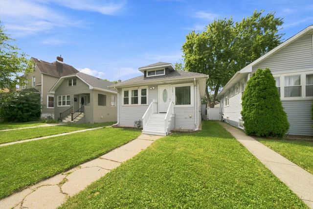 122 S 21st Avenue, Maywood, IL 60153