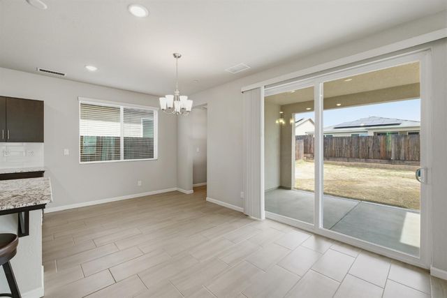 503 Cathedral Court S, Madera, CA 93636