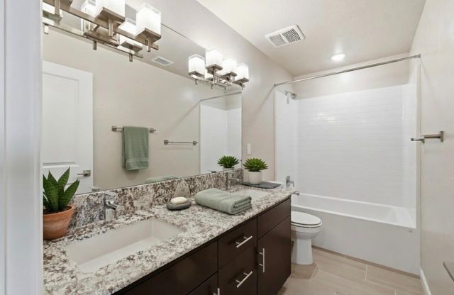 503 Cathedral Court S, Madera, CA 93636