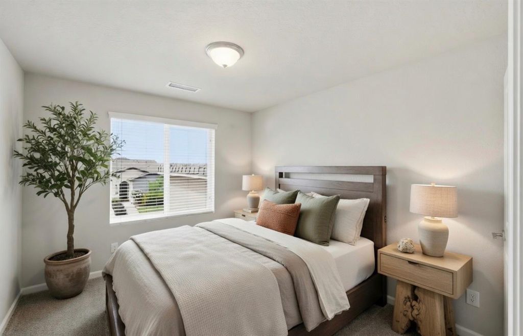 Image 26 of property listing at 503 Cathedral Court S, Madera, CA 93636