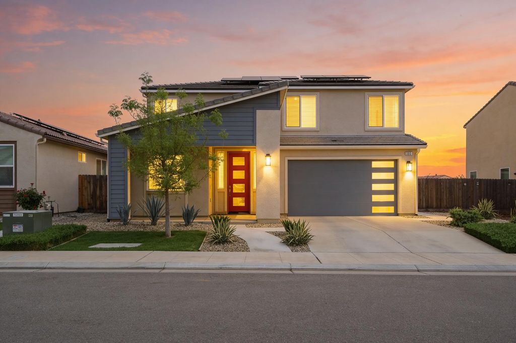 Image 3 of property listing at 503 Cathedral Court S, Madera, CA 93636