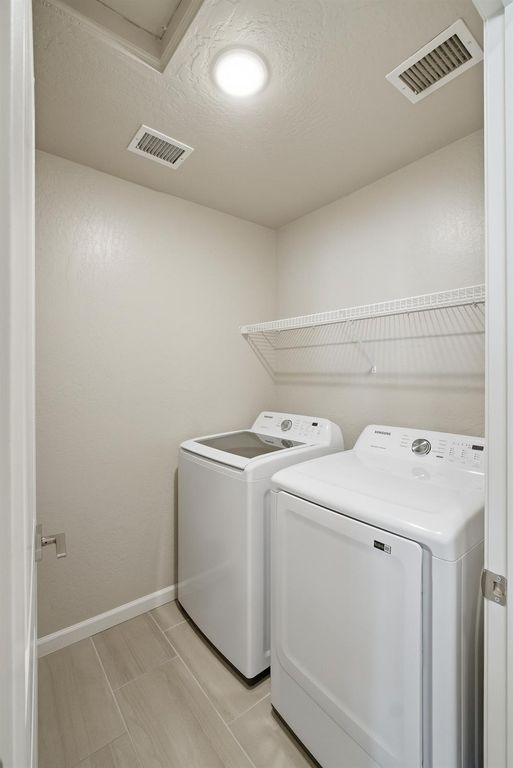 Image 33 of property listing at 503 Cathedral Court S, Madera, CA 93636