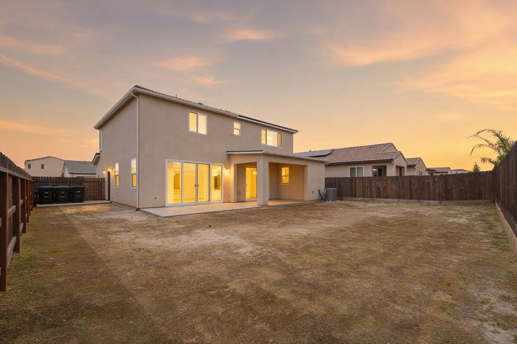 Image 38 of property listing at 503 Cathedral Court S, Madera, CA 93636