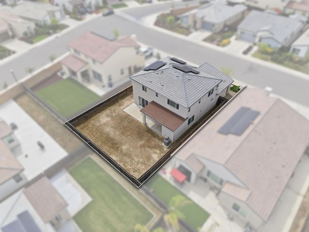 Image 46 of property listing at 503 Cathedral Court S, Madera, CA 93636