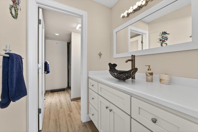 4250 N Hwy A1a 1007, Fort Pierce, FL 34949