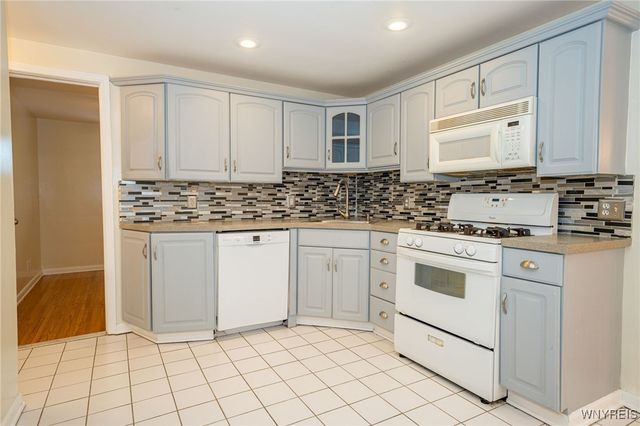 191 Clearfield Drive, Amherst, NY 14221